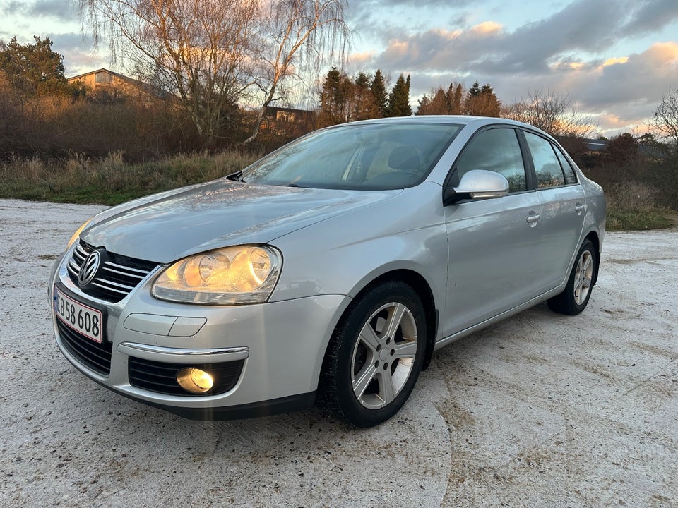 VW Jetta 1,4 TSi 122 Sportline 4d