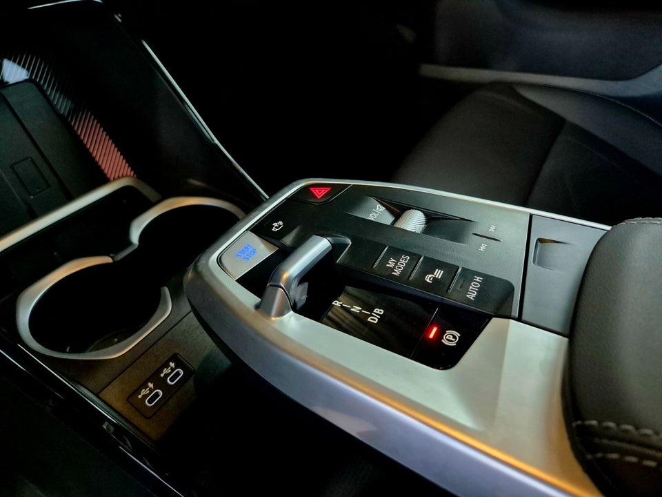 BMW iX1 xDrive30 Fully Charged 5d