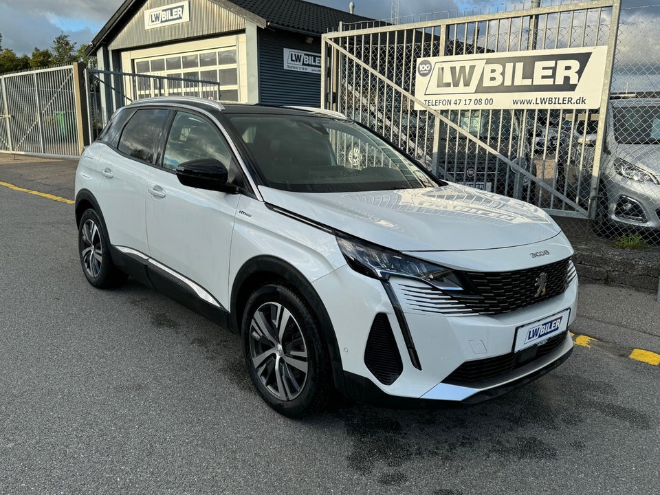 Peugeot 3008 1,6 Hybrid First Selection EAT8 5d