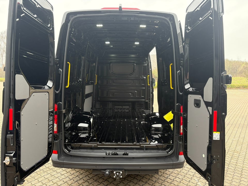 MAN TGE 2,0 5.160 Kassevogn L3H3 aut. RWD