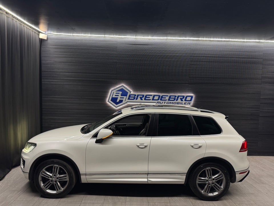 VW Touareg 3,0 V6 TDi 262 R-line Tiptr. 4Motion 5d
