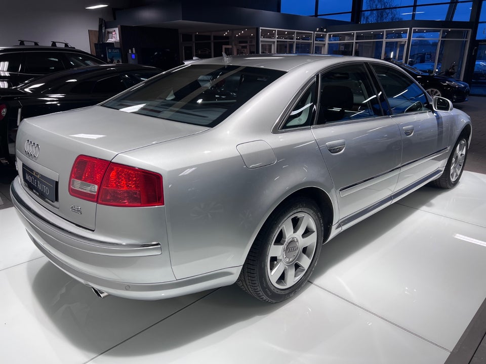 Audi A8 4,2 V8 quattro Tiptr. 4d