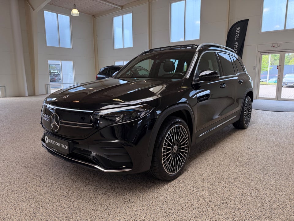 Mercedes EQB250 AMG Line 5d
