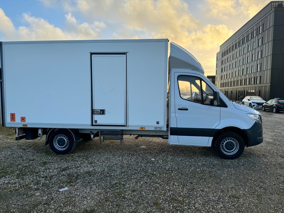 Mercedes Sprinter 319 3,0 CDi A3 Chassis aut. RWD 2d