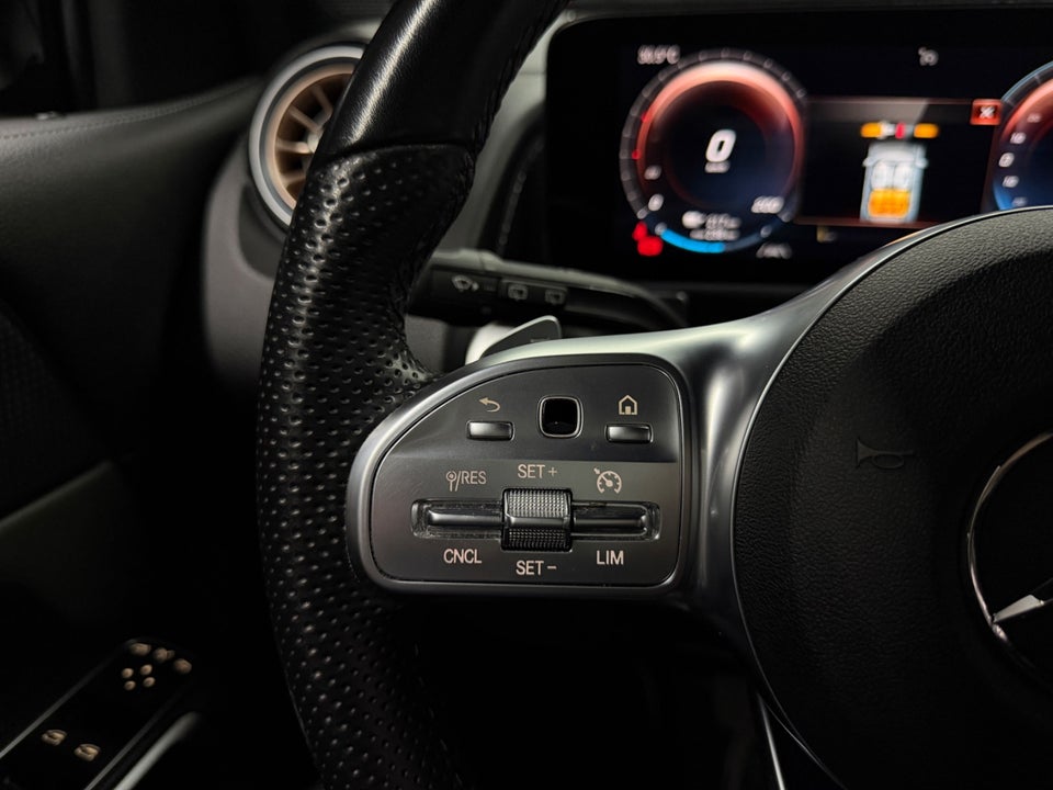 Mercedes EQB300 Electric Art 4Matic 5d