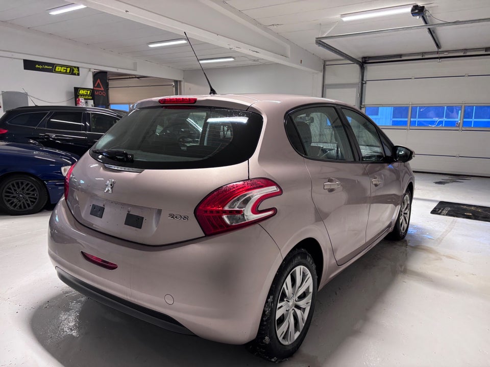Peugeot 208 1,0 VTi Access 5d