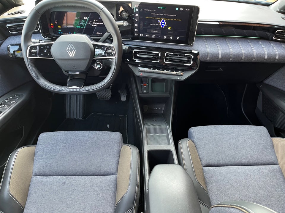 Renault 5 E-Tech 52 Techno 5d