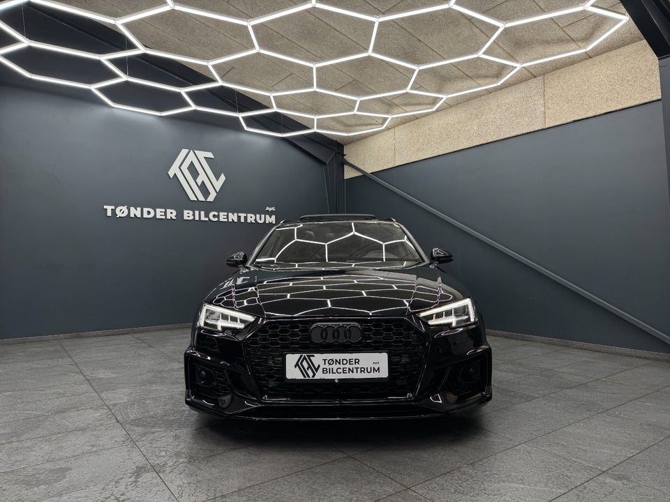 Audi A4 2,0 TDi 190 S-line Avant S-tr. 5d