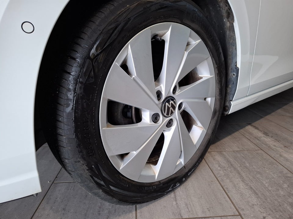 VW Golf VIII 1,4 eHybrid DSG 5d