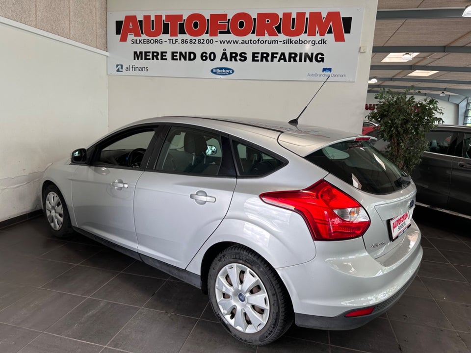 Ford Focus 1,6 TDCi 115 Trend 5d