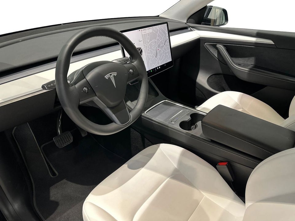 Tesla Model Y Long Range AWD 5d