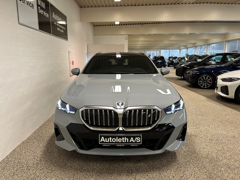 BMW i5 eDrive40 Touring Fully Charged M-Sport 5d