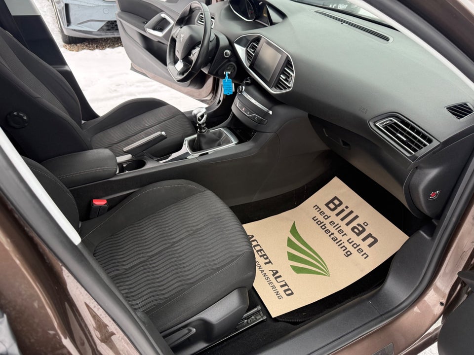 Peugeot 308 1,6 THP 125 Active 5d