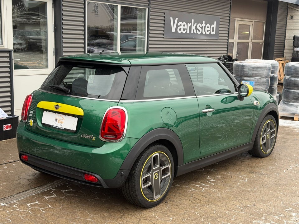 MINI Cooper SE Trim L 3d