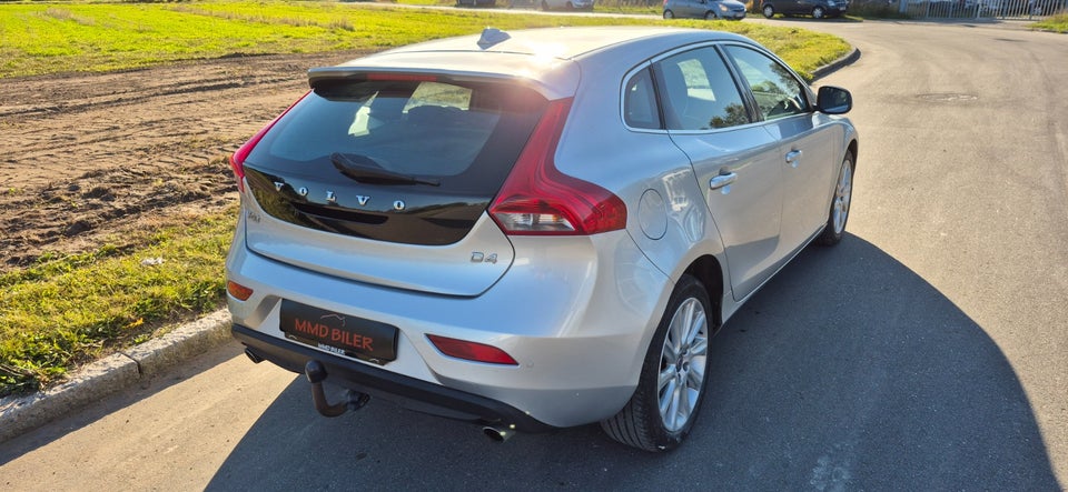 Volvo V40 2,0 D4 190 Momentum 5d