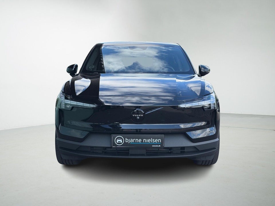 Volvo EX30 Extended Range Black Edition 5d