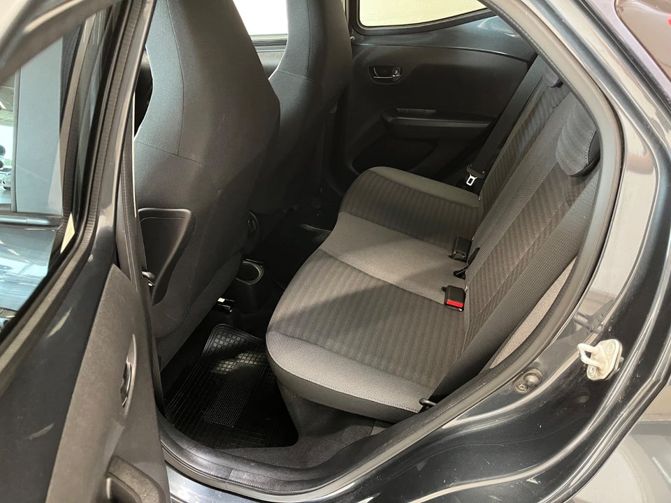 Toyota Aygo 1,0 VVT-i x-pression 5d