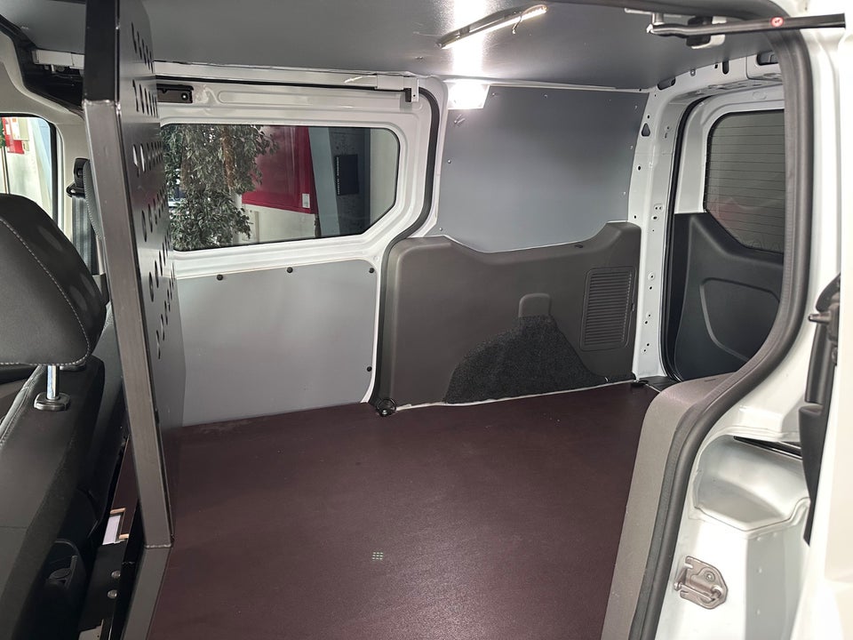 Ford Transit Connect 1,5 EcoBlue Trend lang