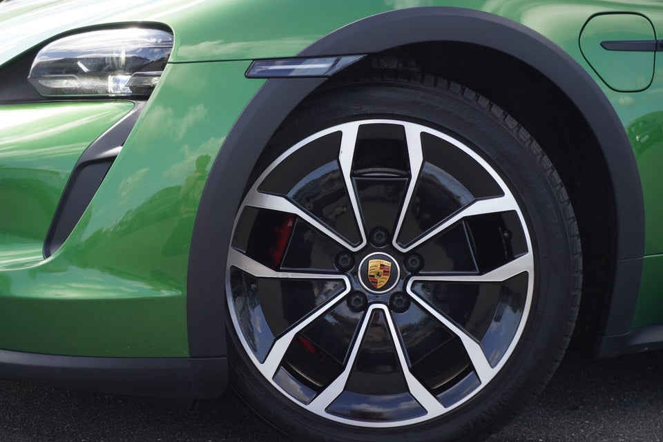 Porsche Taycan 4S Performance+ Cross Turismo 5d