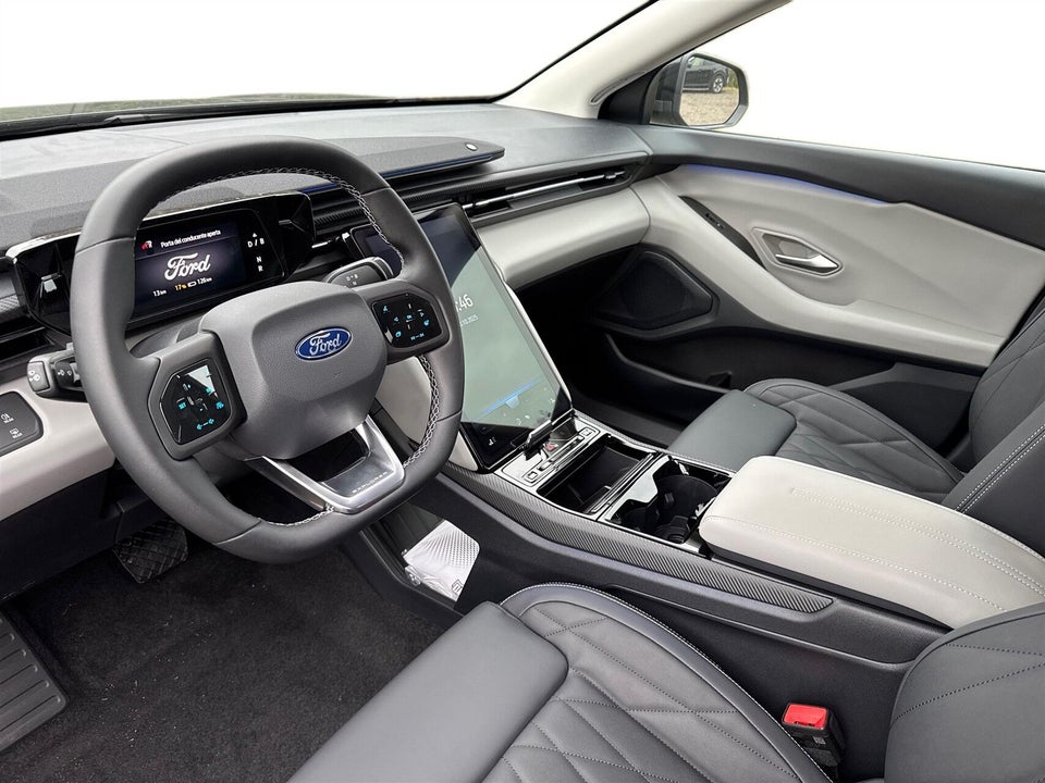 Ford Explorer 82 Premium Extended Range 5d