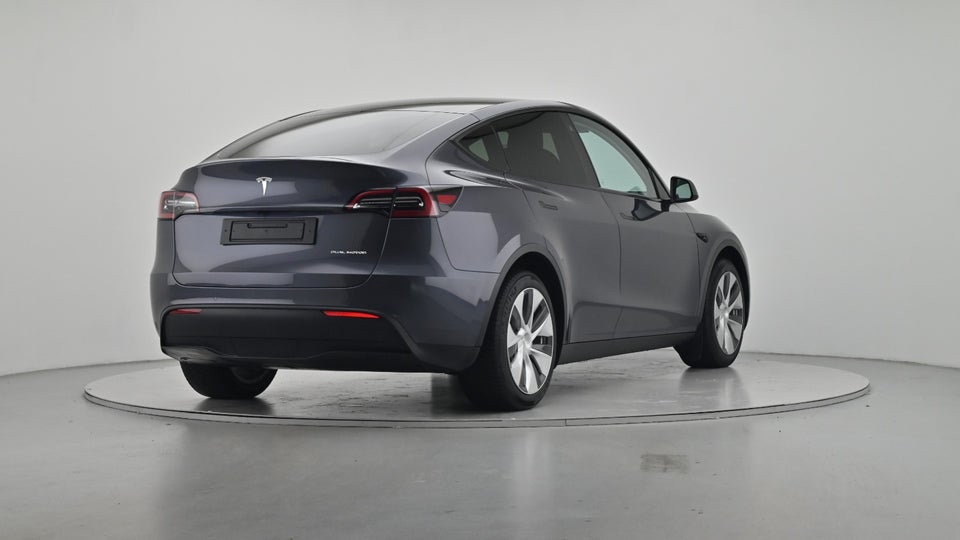 Tesla Model Y Long Range AWD 5d
