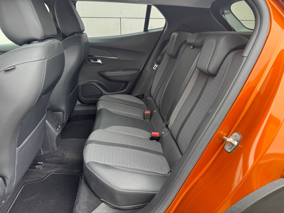 Peugeot e-2008 50 Allure 5d