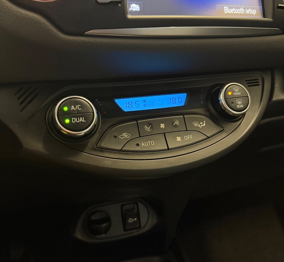 Toyota Yaris 1,5 Hybrid H2 Premium e-CVT 5d