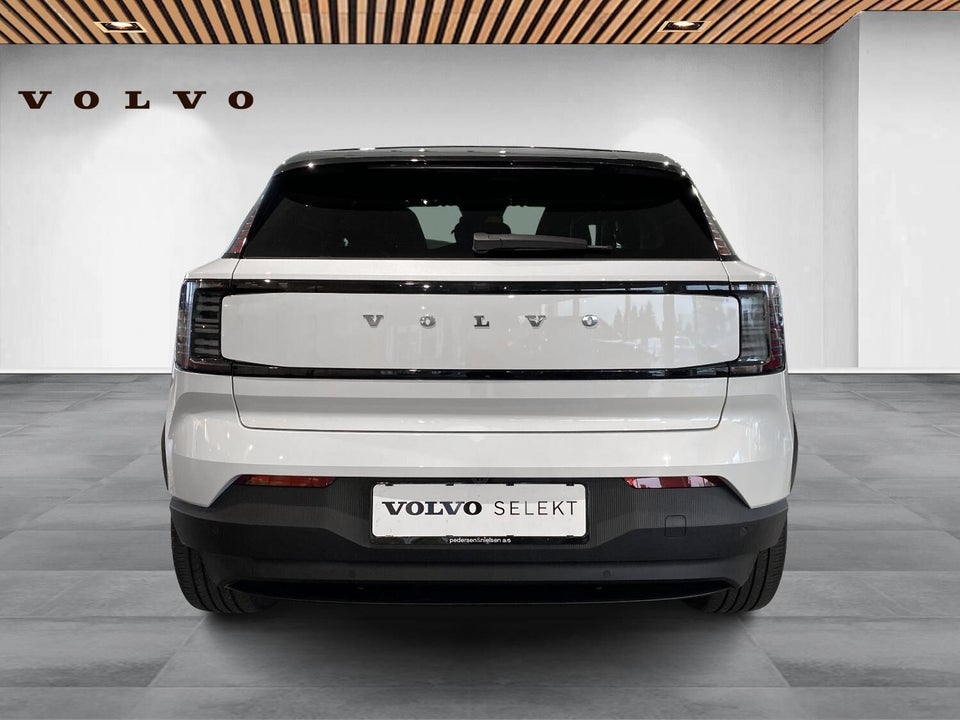 Volvo EX30 Extended Range Plus 5d