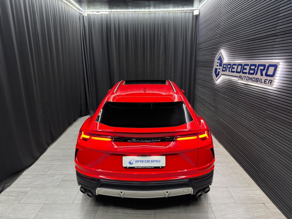 Lamborghini Urus 4,0  5d