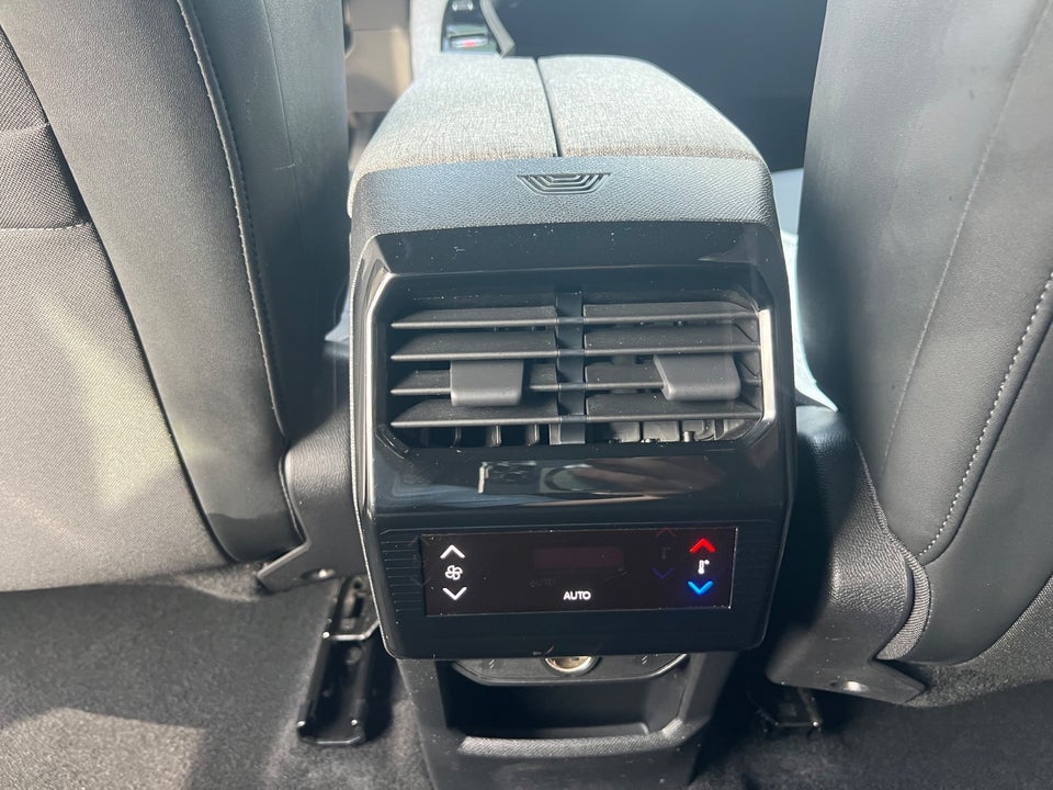 Peugeot e-5008 77 Allure 7prs 5d