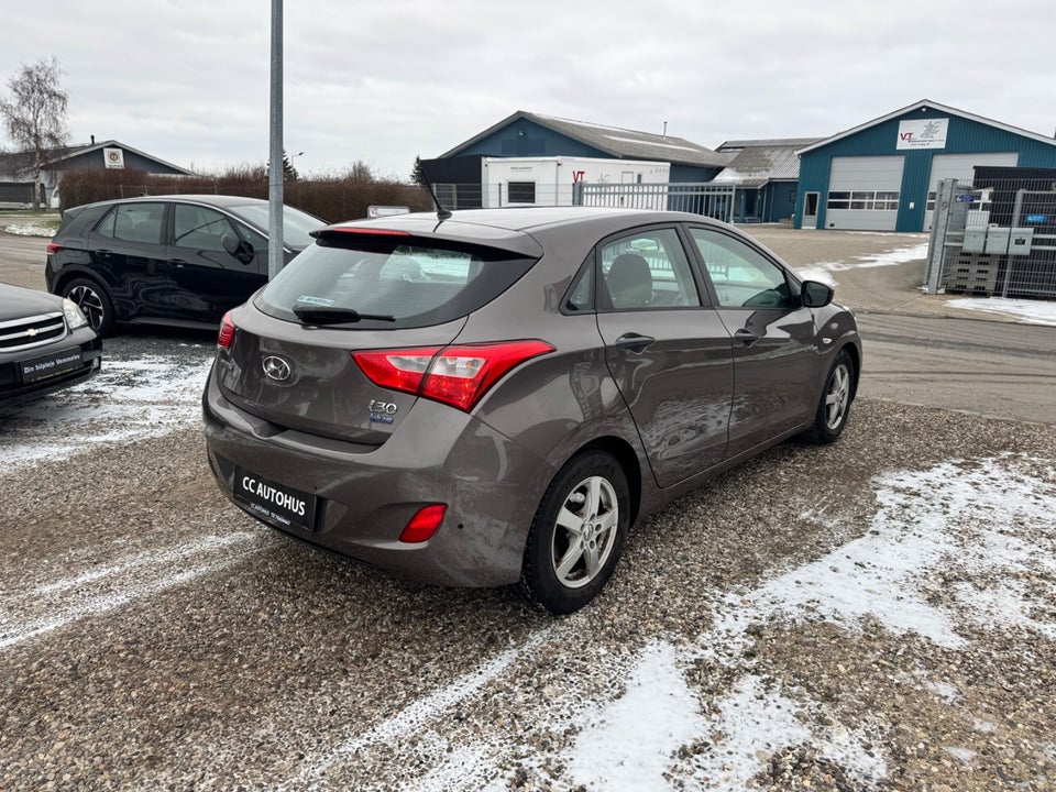 Hyundai i30 1,4 CVVT Comfort 5d
