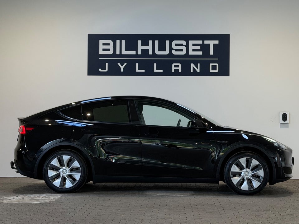 Tesla Model Y RWD 5d