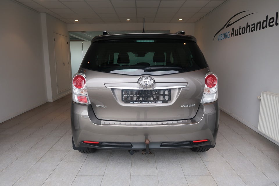 Toyota Verso 1,8 VVT-i T2 Premium 7prs 5d