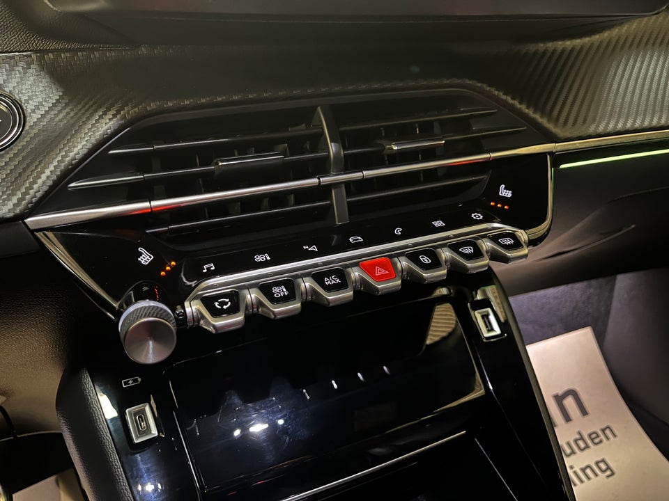 Peugeot 208 1,2 PureTech 100 GT 5d