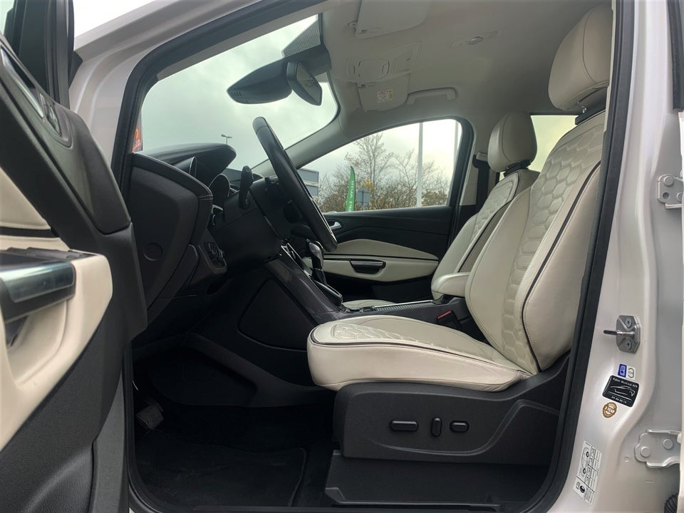 Ford Kuga 2,0 TDCi 180 Vignale aut. AWD 5d