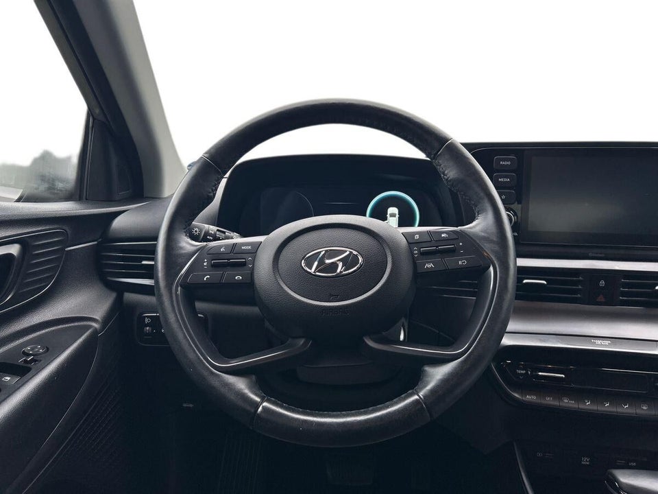 Hyundai i20 1,0 T-GDi Essential DCT 5d