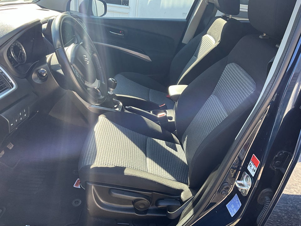 Suzuki S-Cross 1,4 mHybrid Active 5d