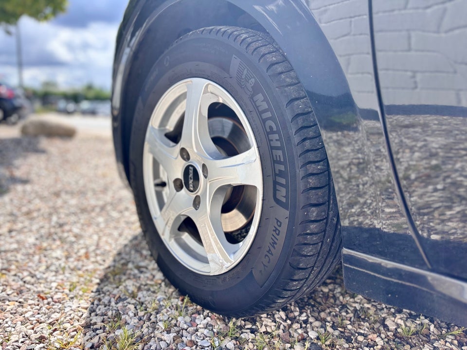 Peugeot 208 1,6 BlueHDi 100 Active 5d