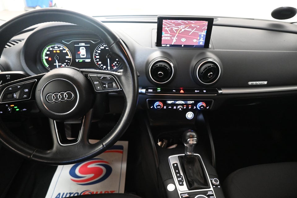 Audi A3 1,4 e-tron Sportback S-tr. 5d