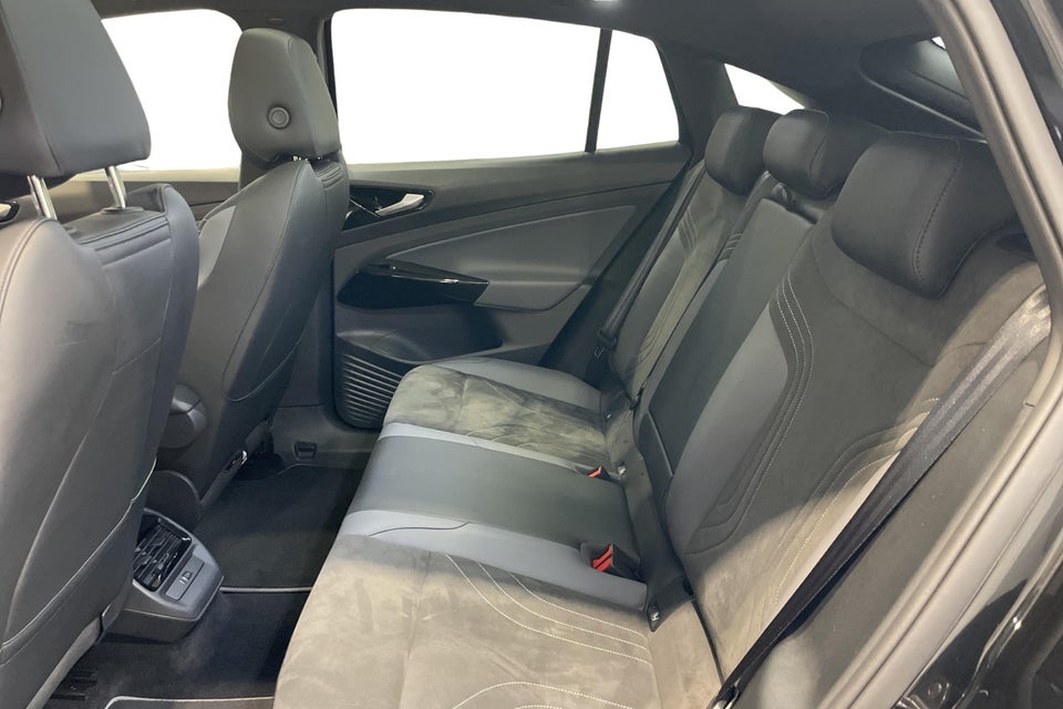 VW ID.5 77 Pro Performance 75 Years Edition 5d