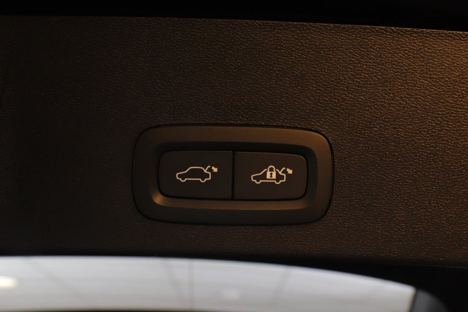 Volvo XC40 P6 ReCharge Plus 5d