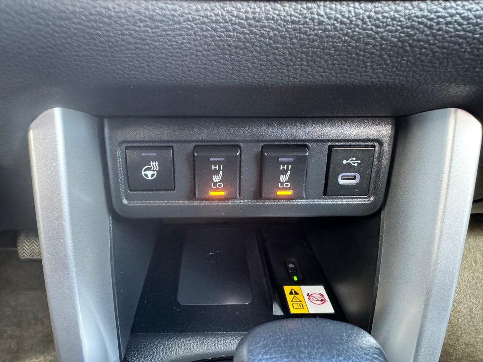 Toyota Corolla Cross 2,0 Hybrid Style CVT Van 5d