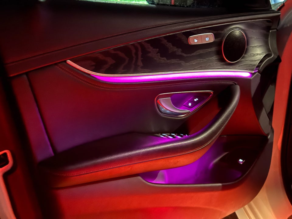 Mercedes E220 d 2,0 AMG Line stc. aut. 5d