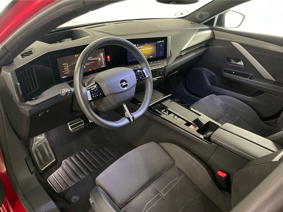 Opel Astra-e 54 GS Sports Tourer 5d