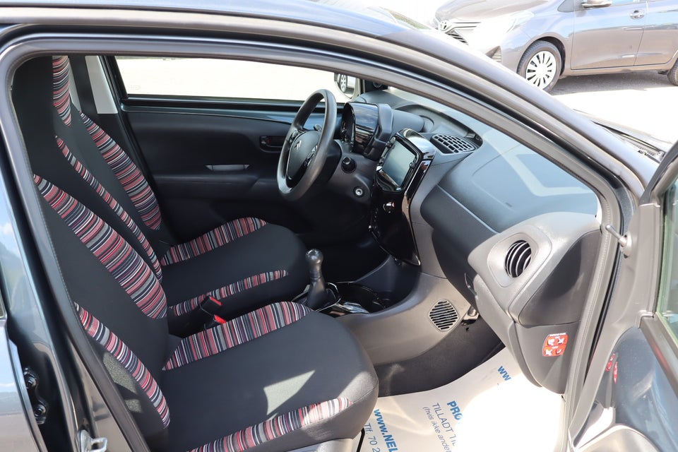 Citroën C1 1,0 VTi Street+ 5d
