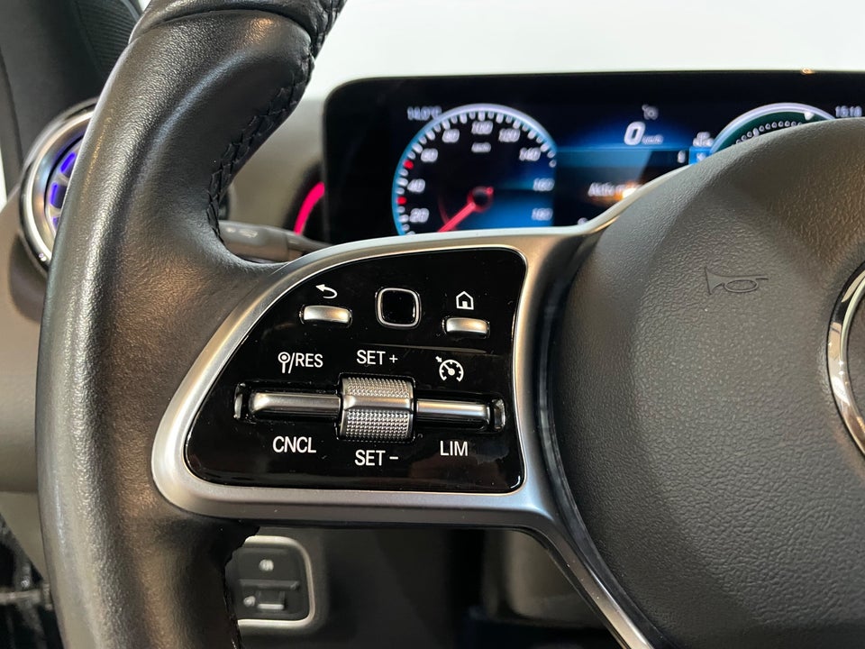 Mercedes EQB250 Progressive 7prs 5d