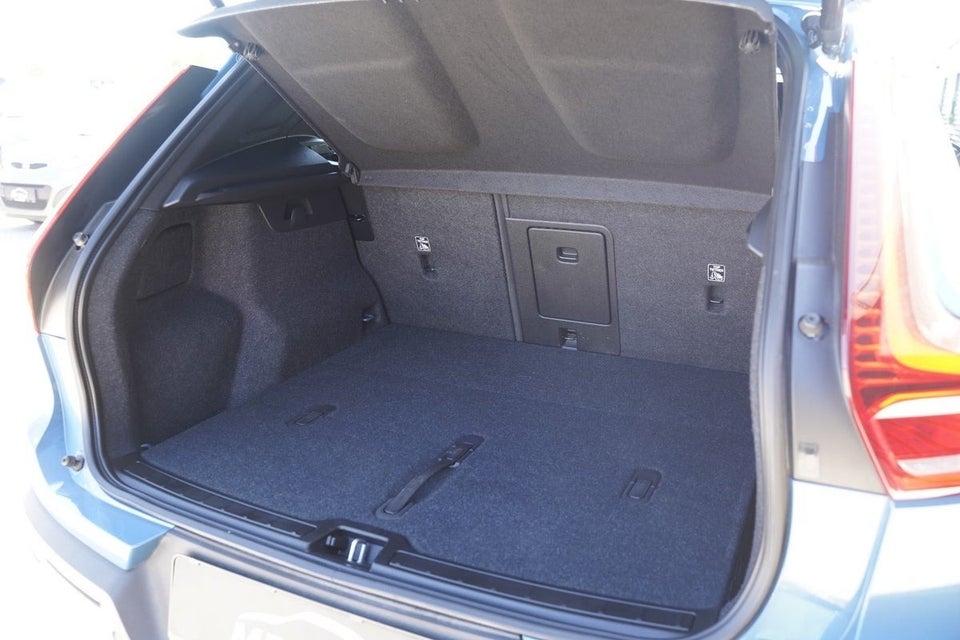 Volvo XC40 P6 ReCharge Plus 5d