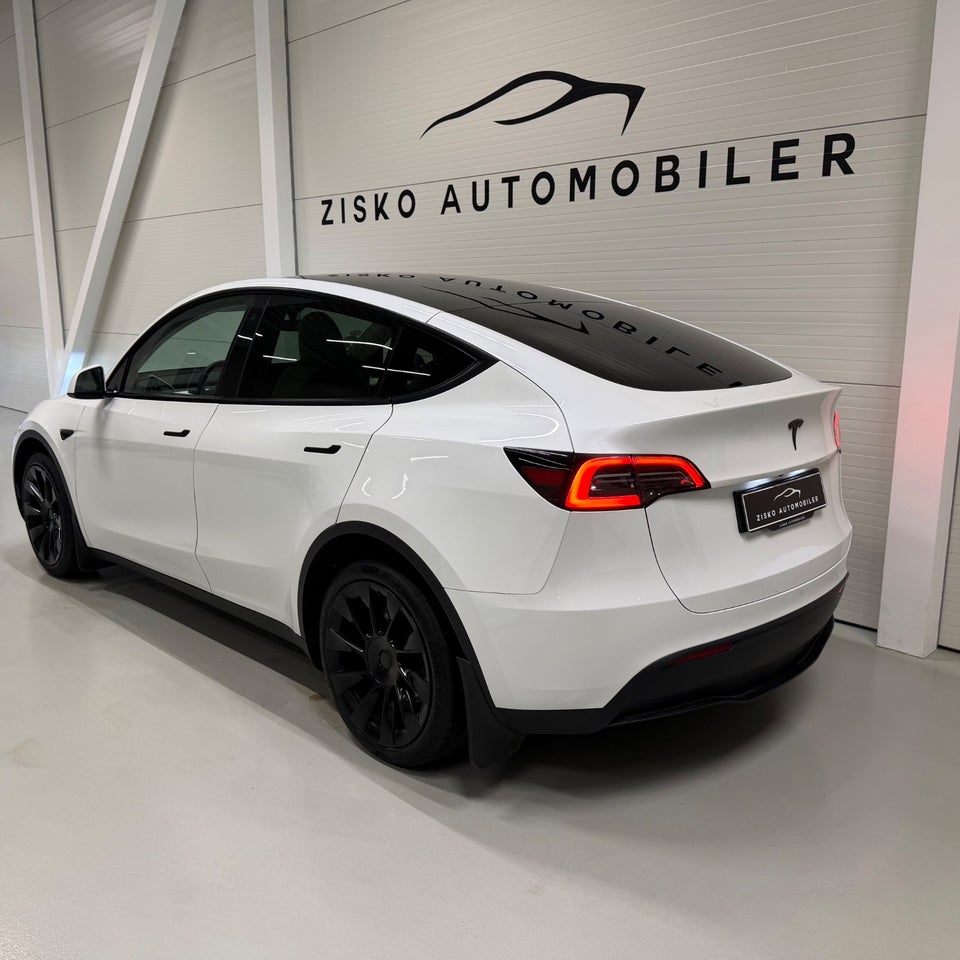 Tesla Model Y Long Range AWD 5d