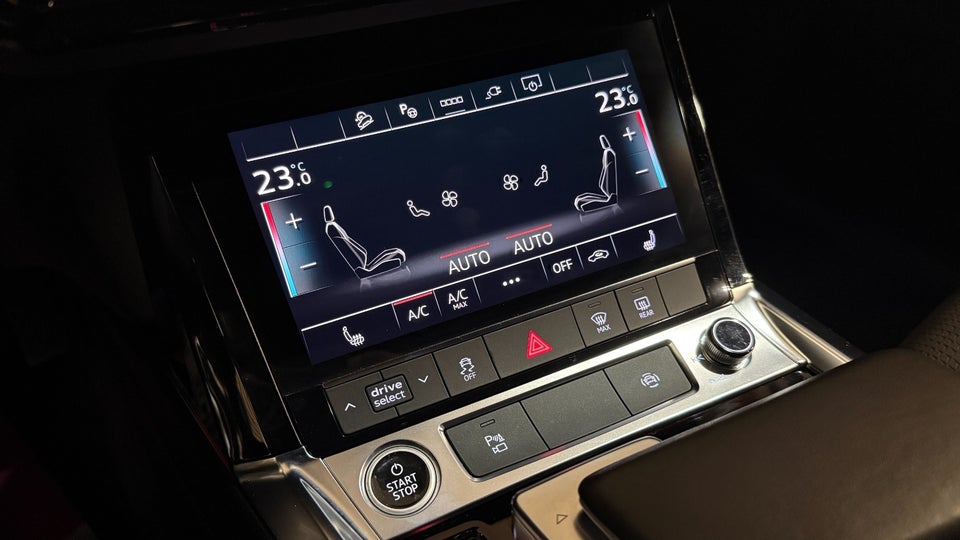 Audi e-tron 55 S-line quattro 5d