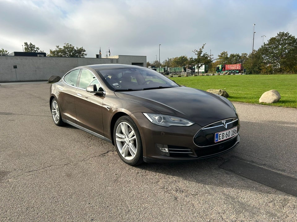 Tesla Model S 85 5d